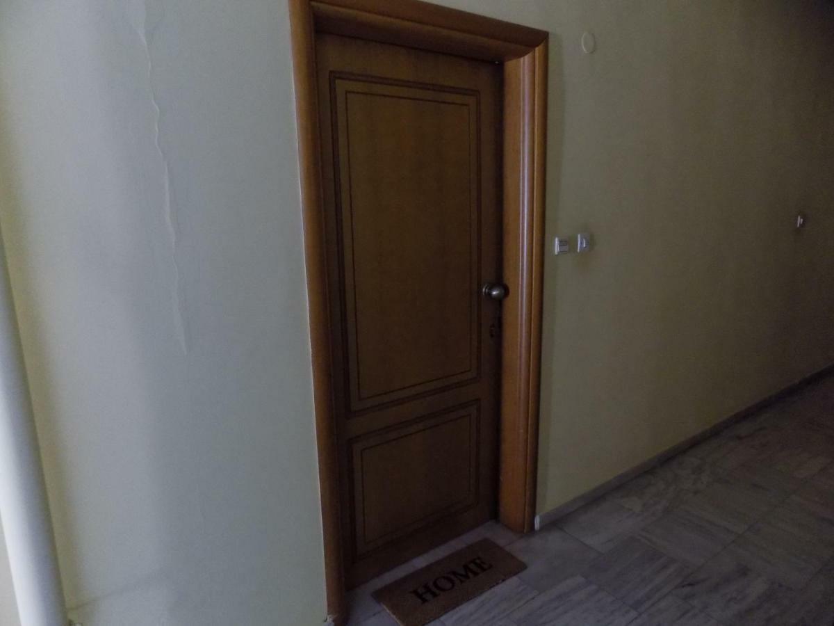 George'S Apartment In Volos Area Екстериор снимка