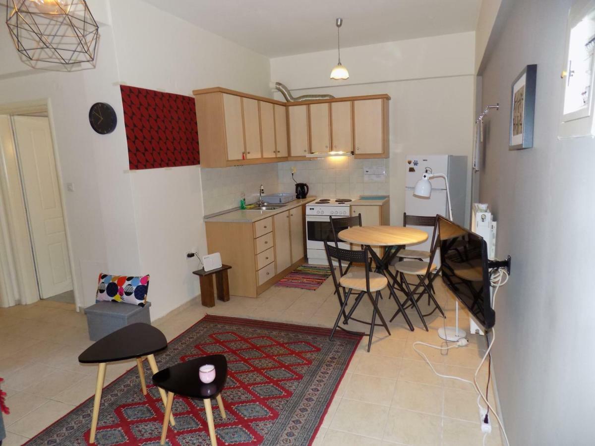 George'S Apartment In Volos Area Екстериор снимка